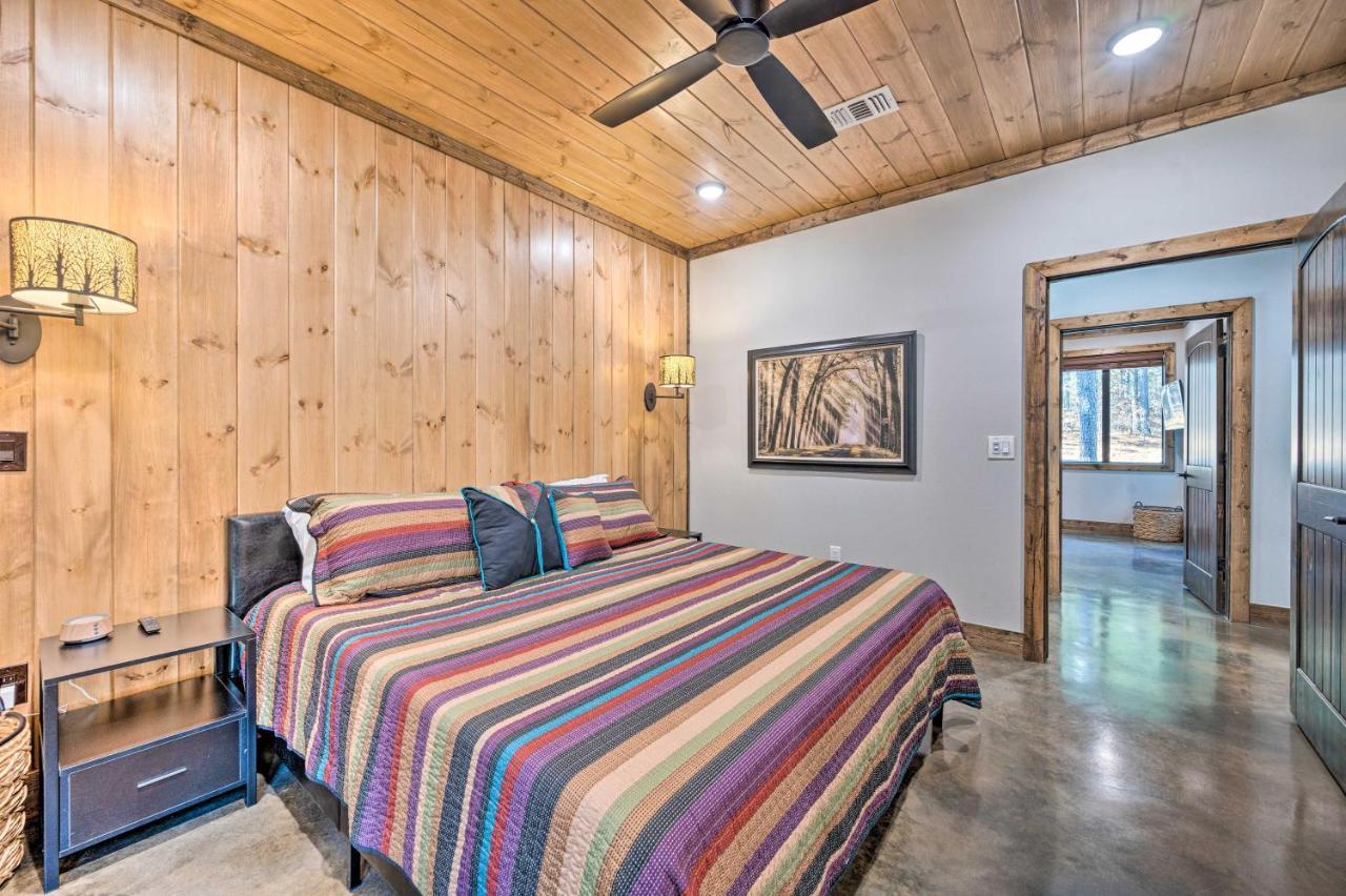 Broken Bow Lazy Dog Lodge With Hot Tub, Pool Table 外观 照片