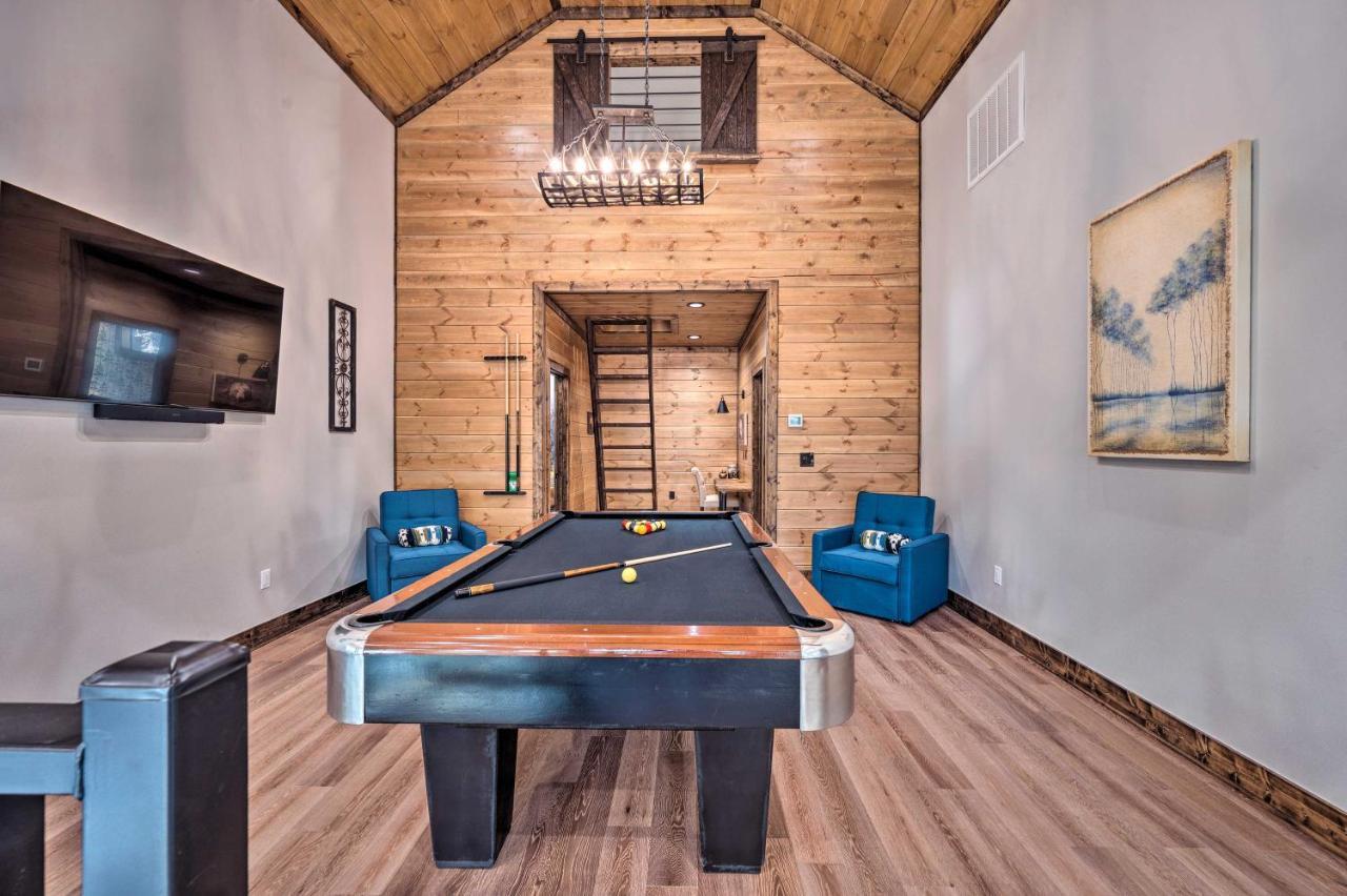 Broken Bow Lazy Dog Lodge With Hot Tub, Pool Table 外观 照片