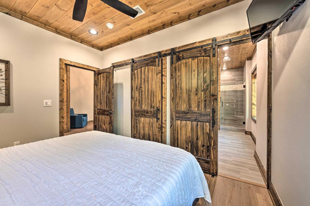 Broken Bow Lazy Dog Lodge With Hot Tub, Pool Table 外观 照片